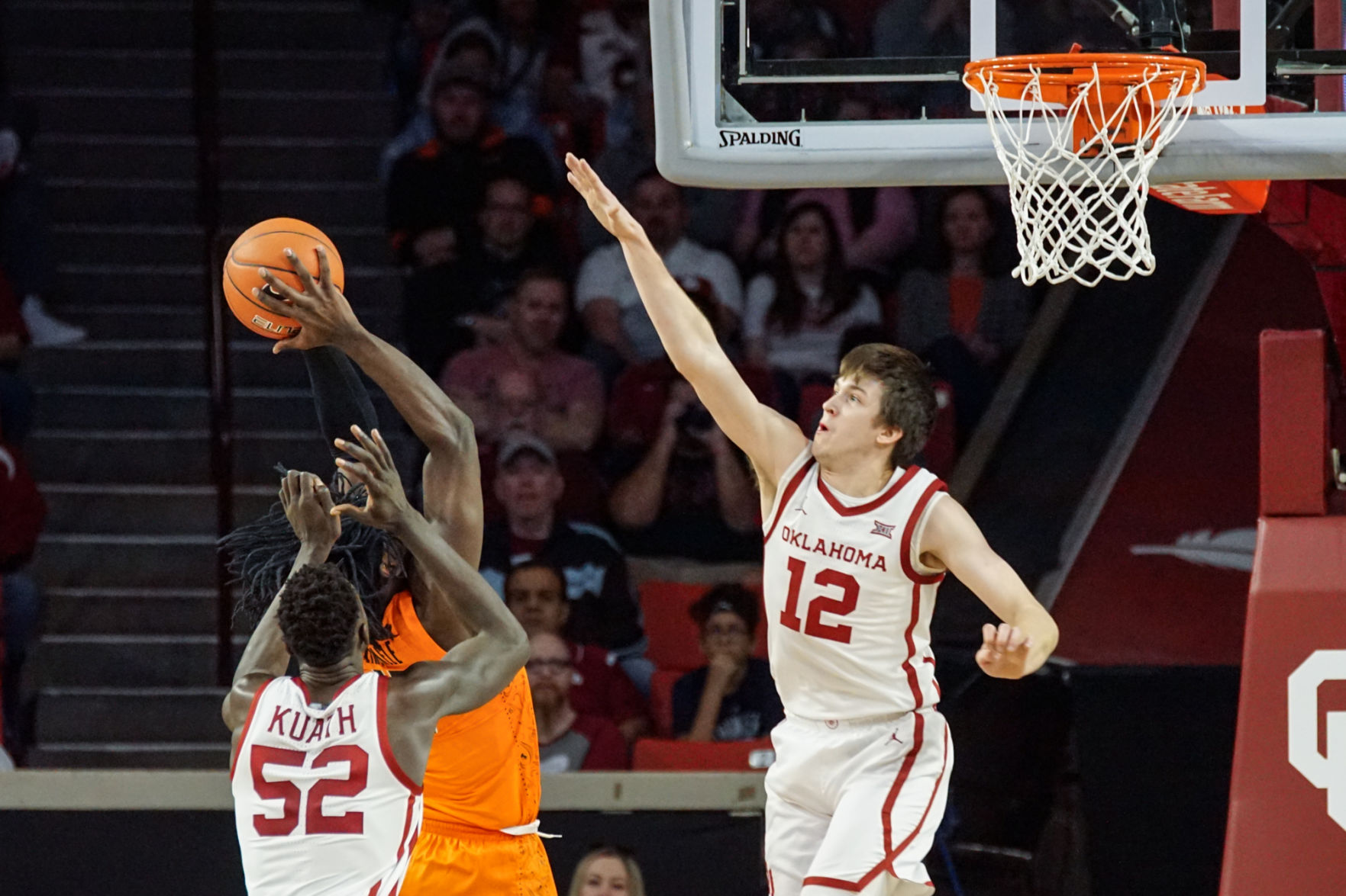 Kur Kuath and Austin Reaves Block
